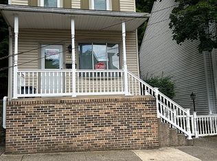 121 E Dewart St, Shamokin, PA 17872