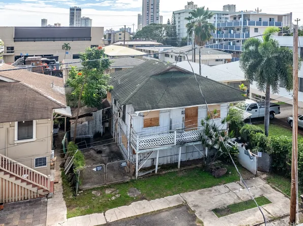 1819 Waiola St APT C, Honolulu, HI 96826