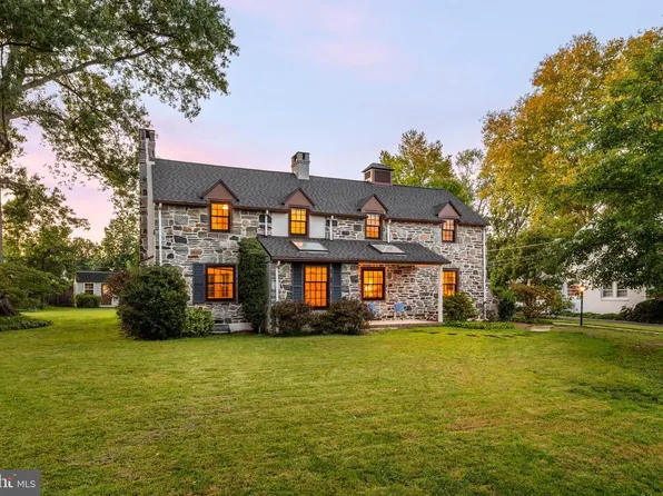 13 Green Valley Rd, Wallingford, PA 19086