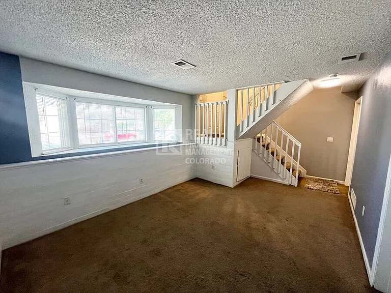 4353 Netherland St — Photo 13
