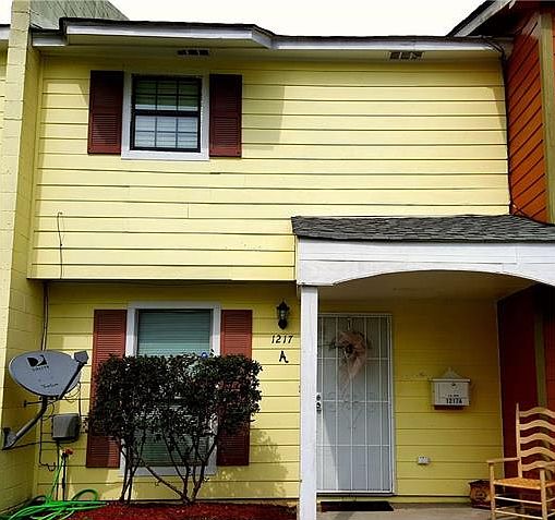 1st image of 1217 Angus Dr #A