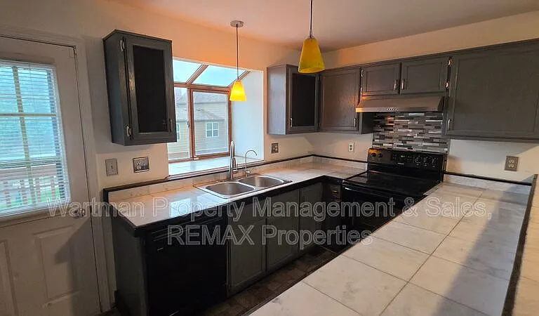 6818 Ravencrest Dr — Photo 6