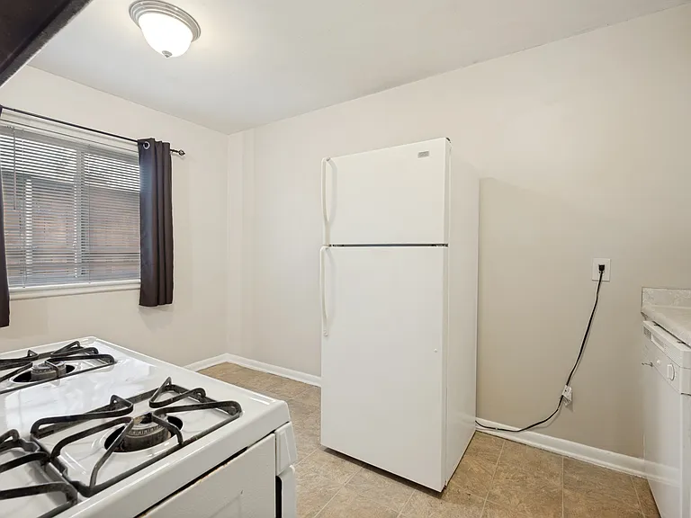 5106 Reiger Ave #1 — Photo 3