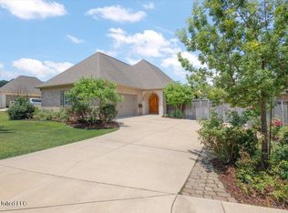 108 Magnolia Place Cir, Brandon, MS 39047