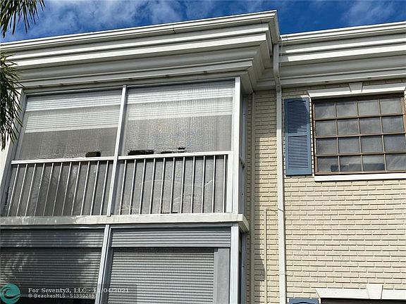 5th image of 170 Cypress Club Dr APT 721