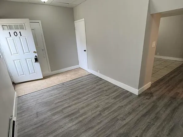 3512 Dodge St #101, Omaha, NE 68131