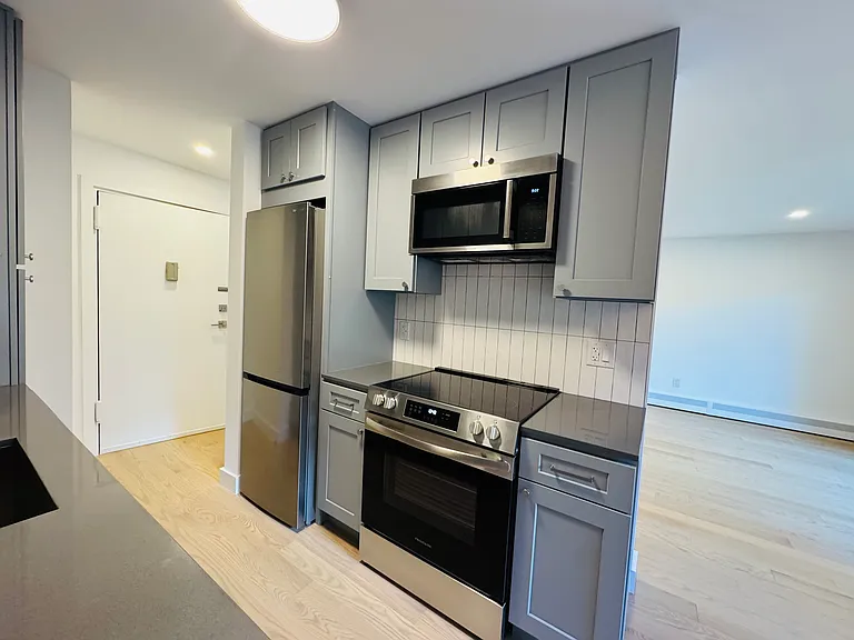 29 Balance Rock Rd #5 — Photo 2