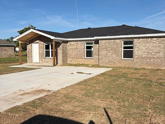 2nd image of 109 Olyvia Cir