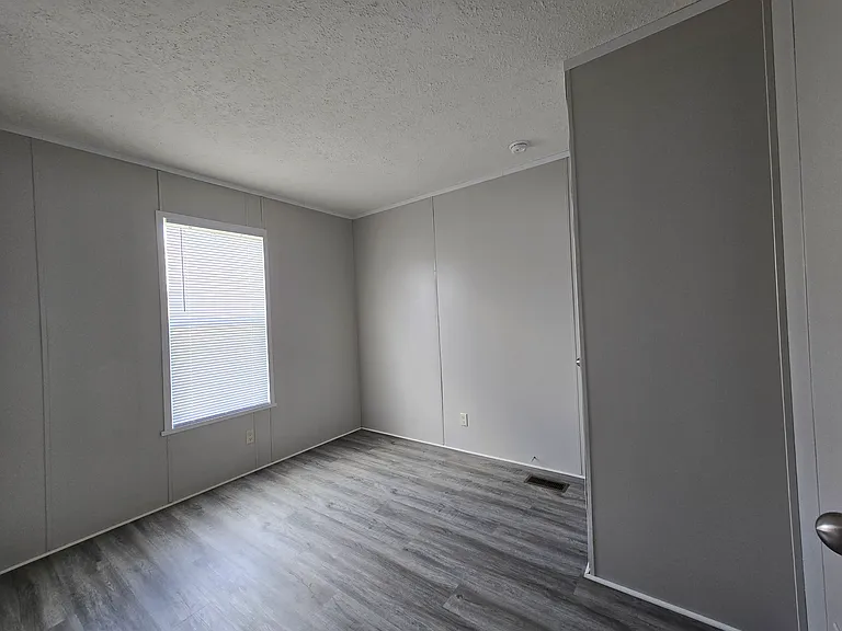 64 Eagle Dr — Photo 9