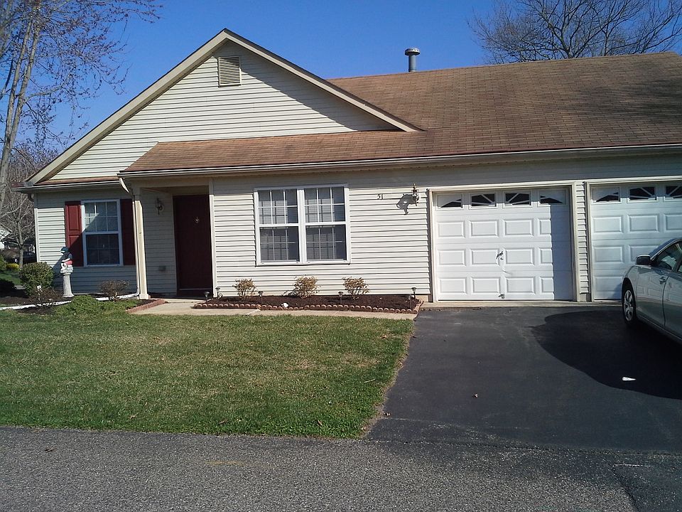 1st image of 51 Morning Glory Ln