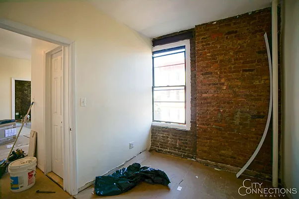 Rented by City Connections Realty | media 14