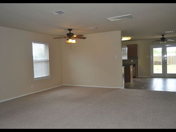4th image of 603 Oregano St