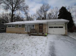 385 N Murray Hill Rd, Columbus, OH 43228