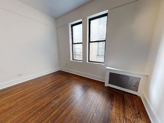 3rd image of 600 W 178th St APT 32