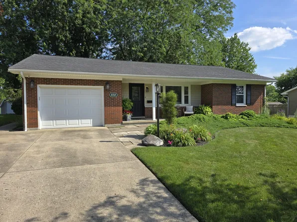 858 Crestview Dr, Bellefontaine, OH 43311