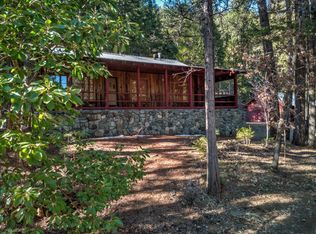 31 Prospector Ct, Coffee Creek, CA 96091