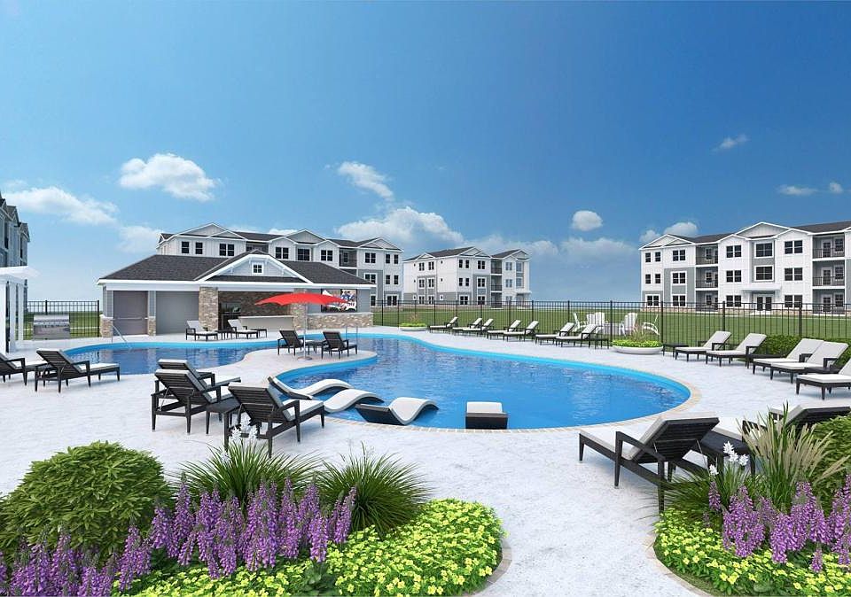 Luxury Pool