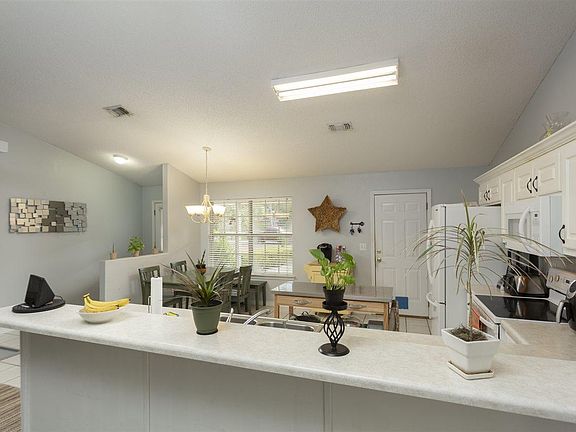 5th image of 1837 Flamingo Ln