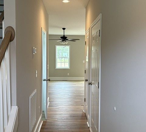 3rd image of 402 Caddie Ct