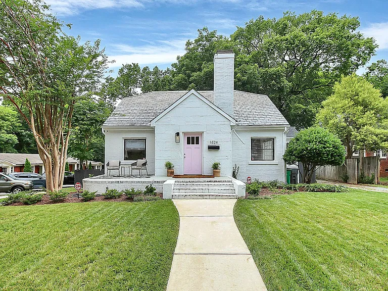 1824 Merriman Ave — Photo 1