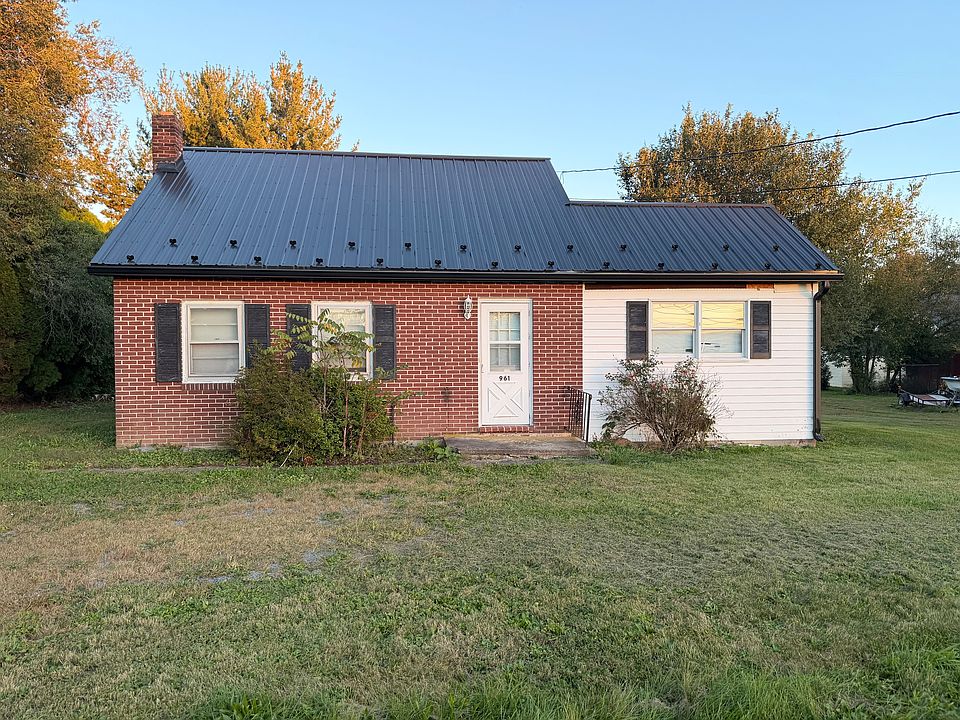 1st image of 961 Old Harrisburg Rd