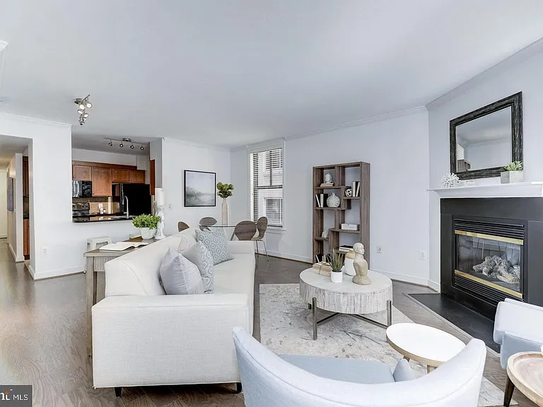 631 D St NW #526 — Photo 3