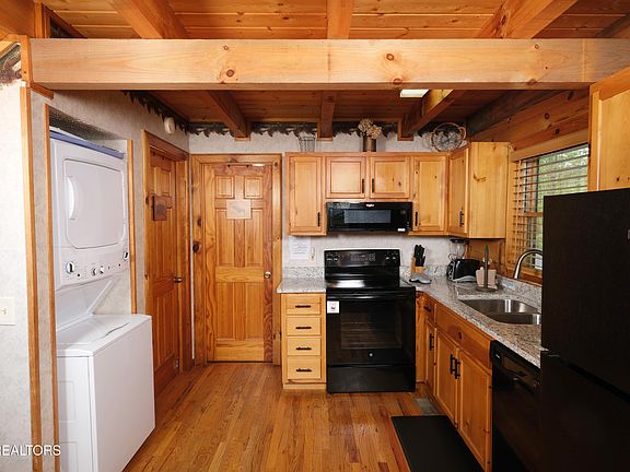 5th image of 3549 Country Pines Way