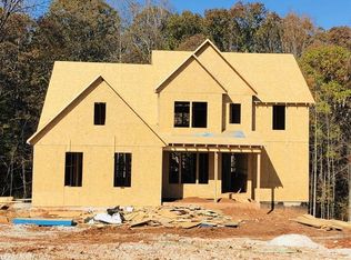 495 Woods Creek Rd, Jefferson, GA 30549