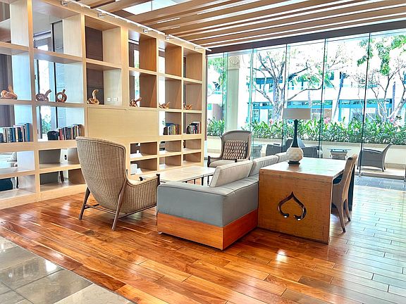 4th image of 1837 Kalakaua Ave APT 3306