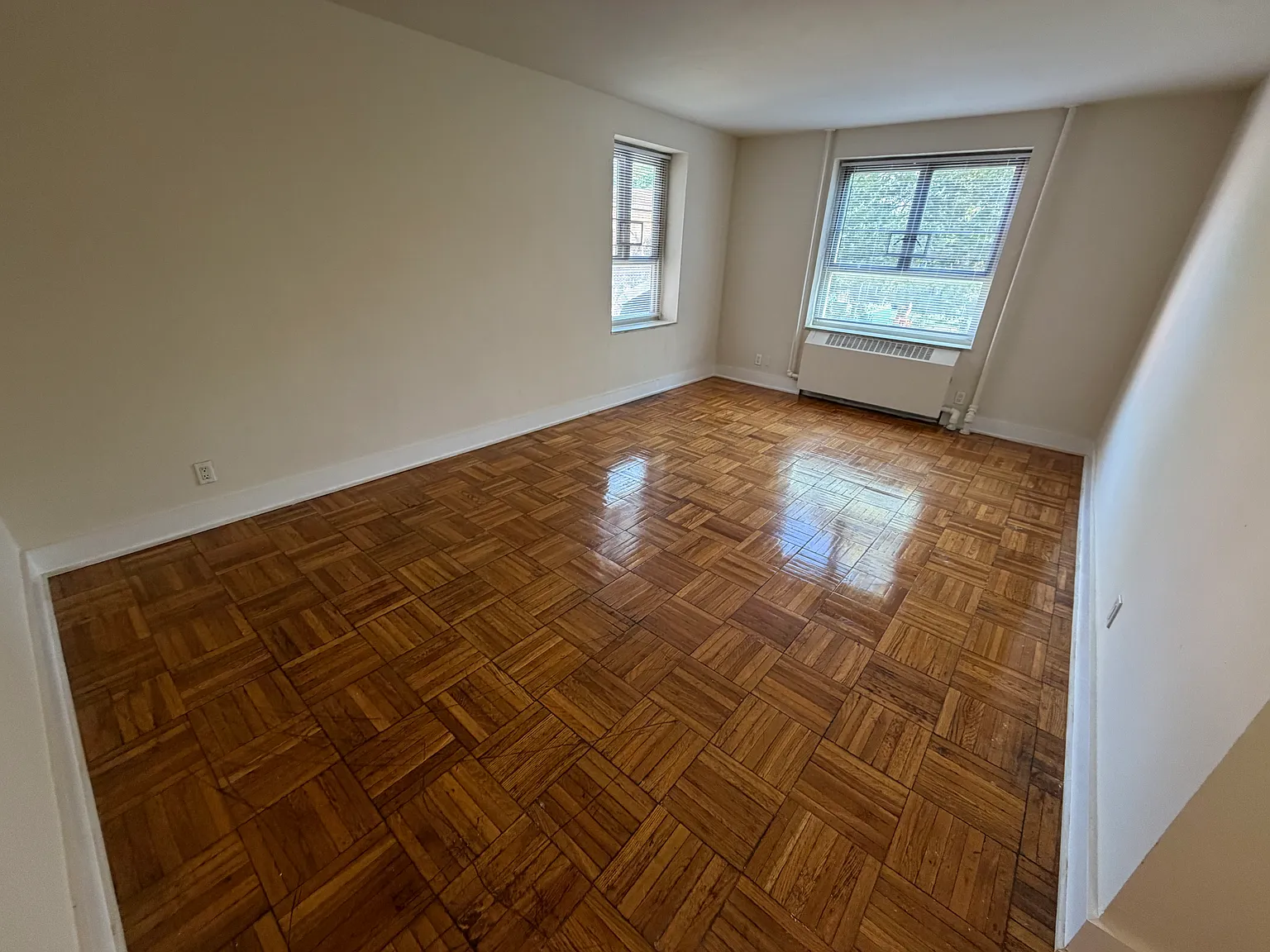 64th Ave, Fresh Meadows — Photo 4