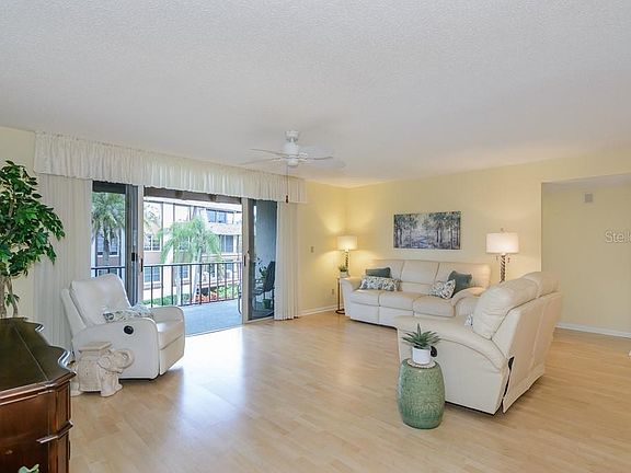 4th image of 3021 Countryside Blvd APT 33A