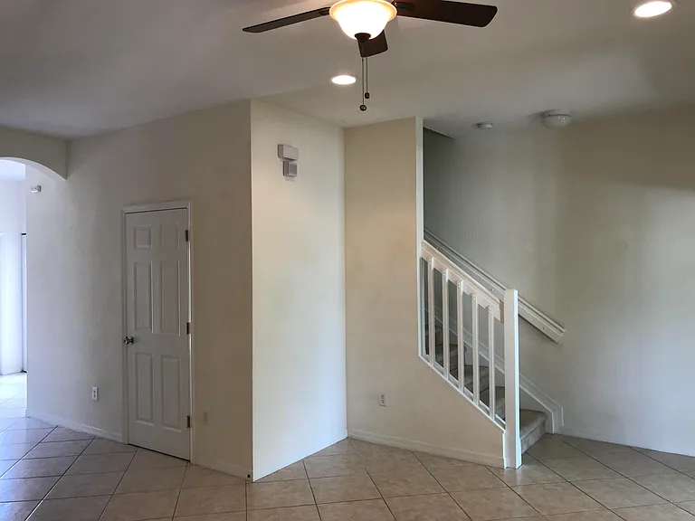 141 E Thatch Palm Cir — Photo 6