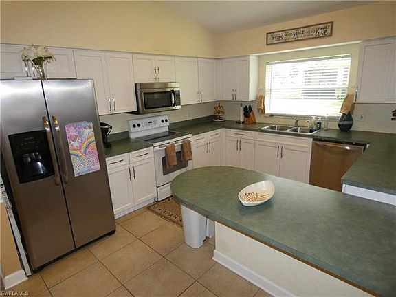 5th image of 4752 Varsity Cir