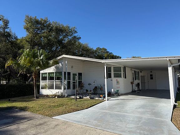 2nd image of 915 Ridge Dr