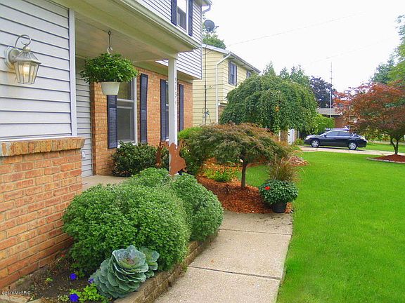 4th image of 3134 Chamberlain Ave SE