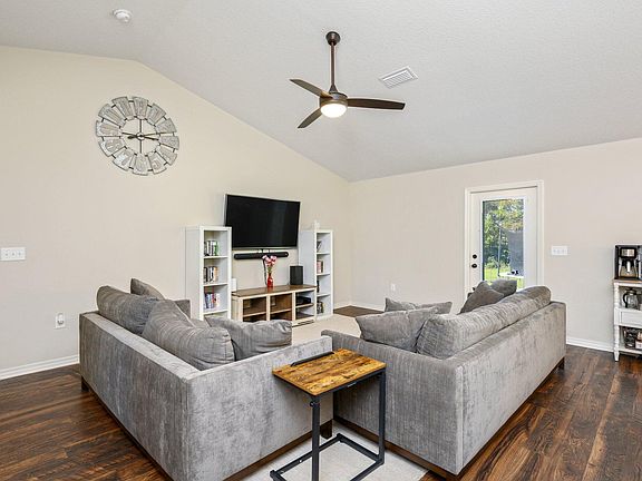 5th image of 3407 McLain Dr