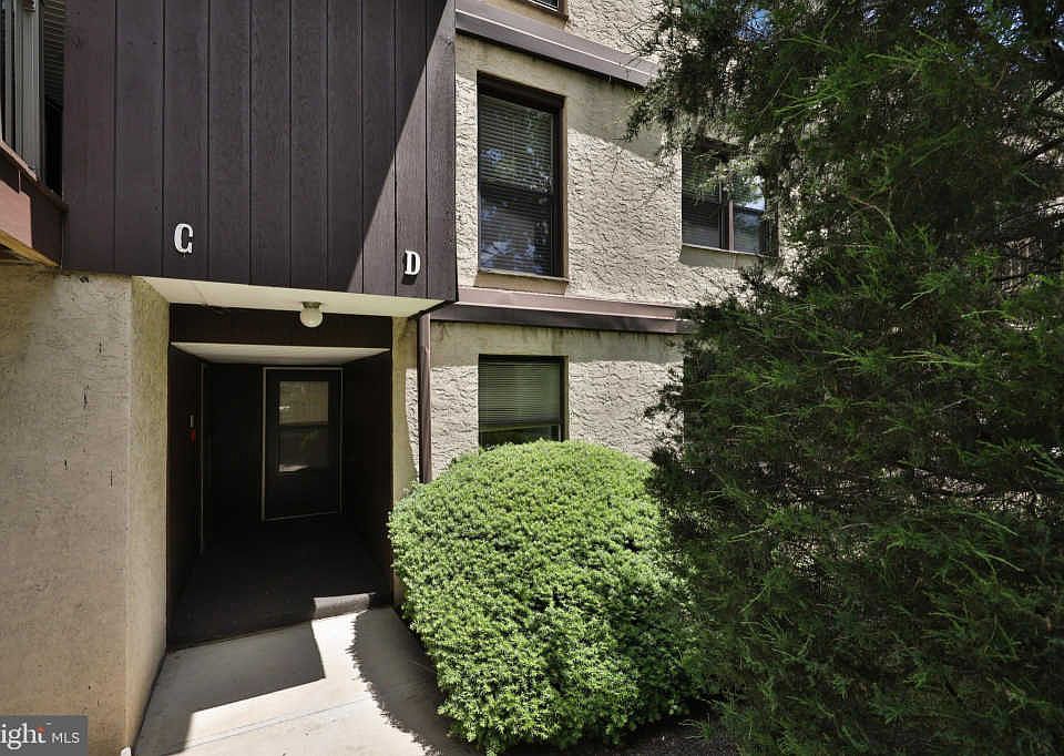 1st image of 275 Shawmont Ave APT D