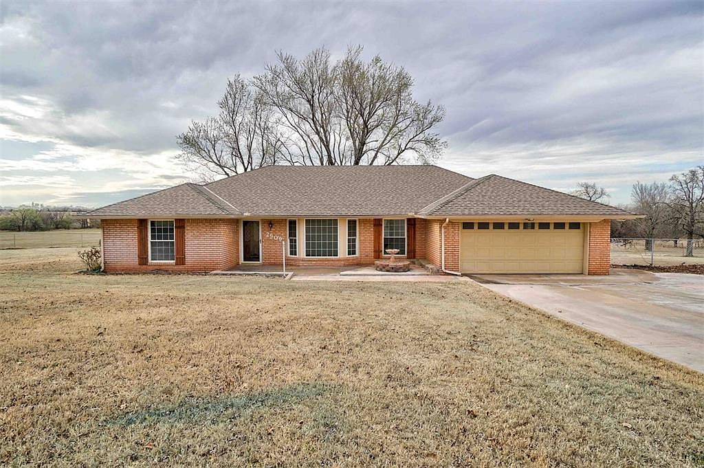 2909 Blue Spruce Rd, Edmond, OK 73025 | Zillow
