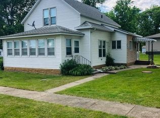 140 White Ave W, Alpha, MN 56111