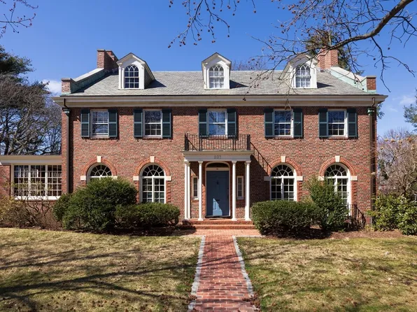 237 Dean Rd, Brookline, MA 02445