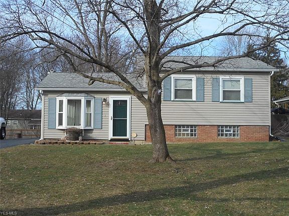 2nd image of 8149 Anderson Ave NE