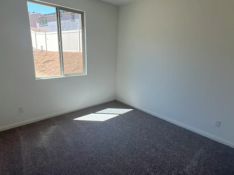 21469 Thomas Ct — Photo 54