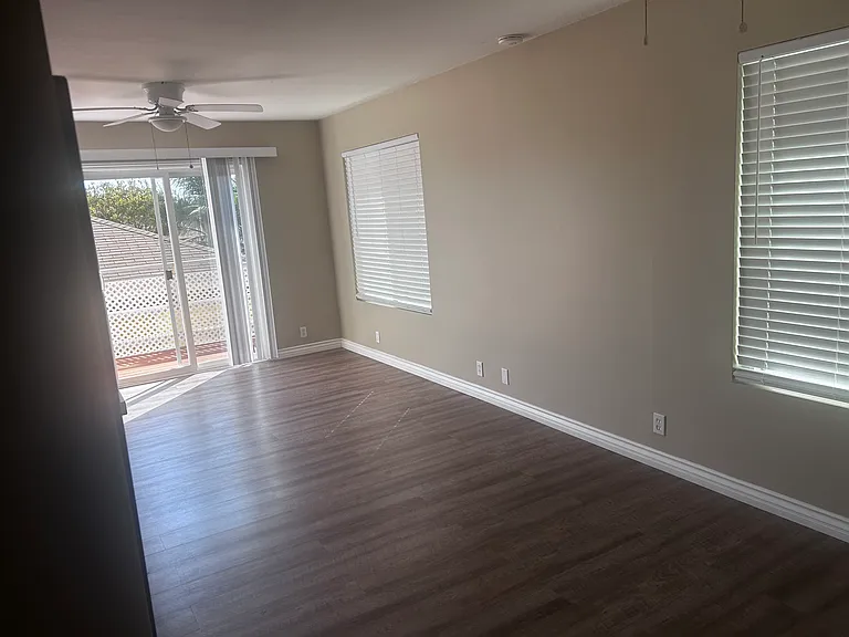 4948 Brighton Ave — Photo 29