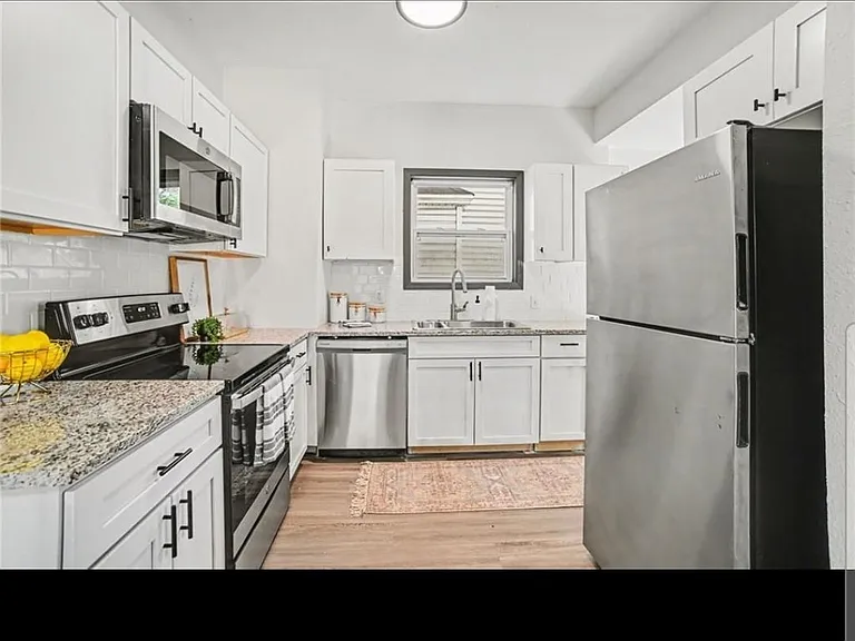 5243 Lyon Ave — Photo 15