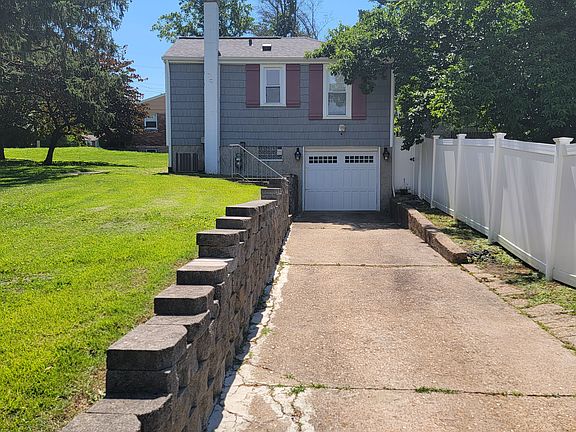 3rd image of 8739 Grant Rd