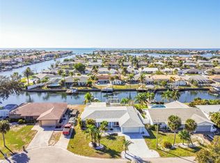 6306 Balboa Ln, Apollo Beach, FL 33572