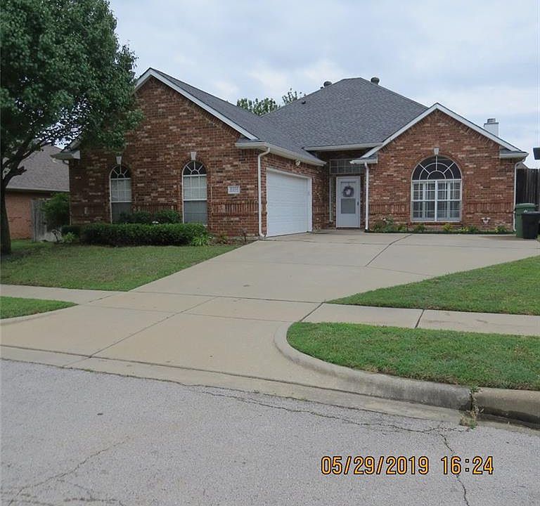 1st image of 8324 Crystal Ln