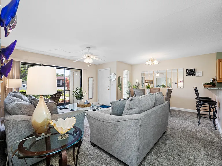3301 Crystal Ct #D — Photo 24