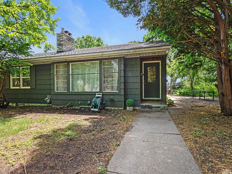 1st image of 3707 42nd Ave N