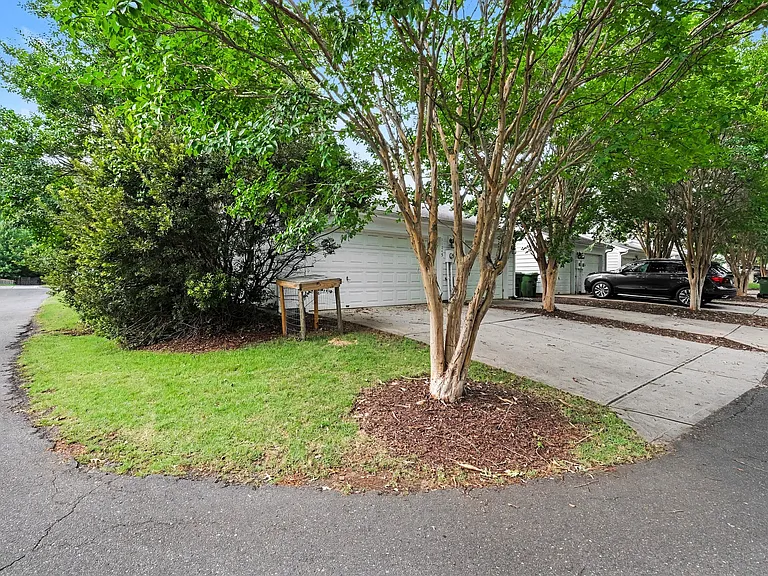 11245 Cedar Walk Ln — Photo 39